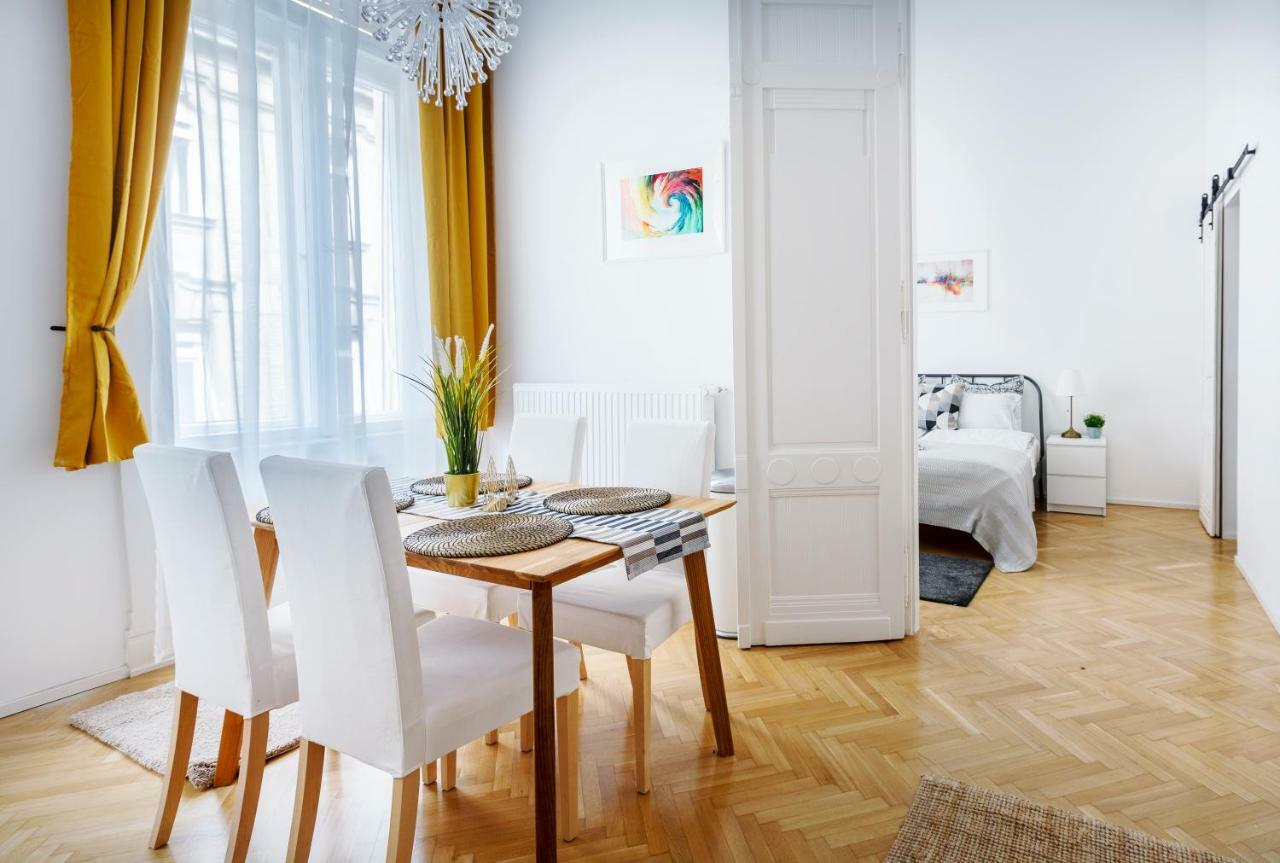 Exclusive Downtown Bella Home Budapest Bagian luar foto