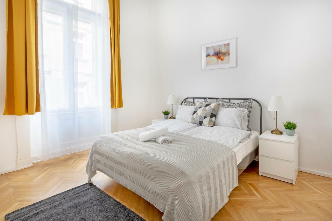 Exclusive Downtown Bella Home Budapest Bagian luar foto